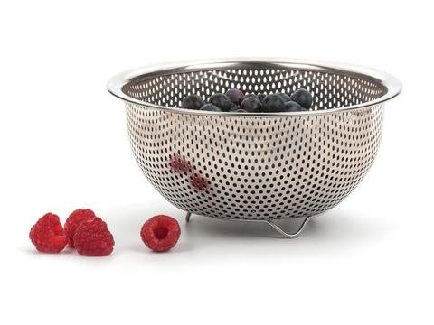 Endurance Pierced Berry Colander